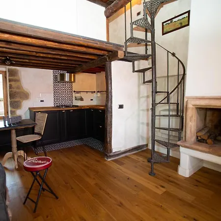 Gusto E Benessere Chic Apartment
